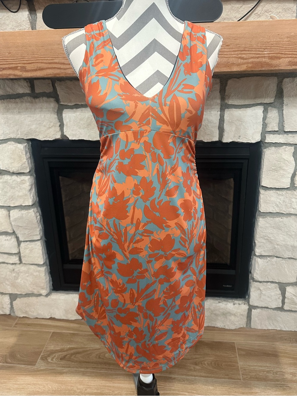 prAna Pearl Isla dress faded poppy bloom floral print V-neck, sleeveless dress S - Picture 3 of 8